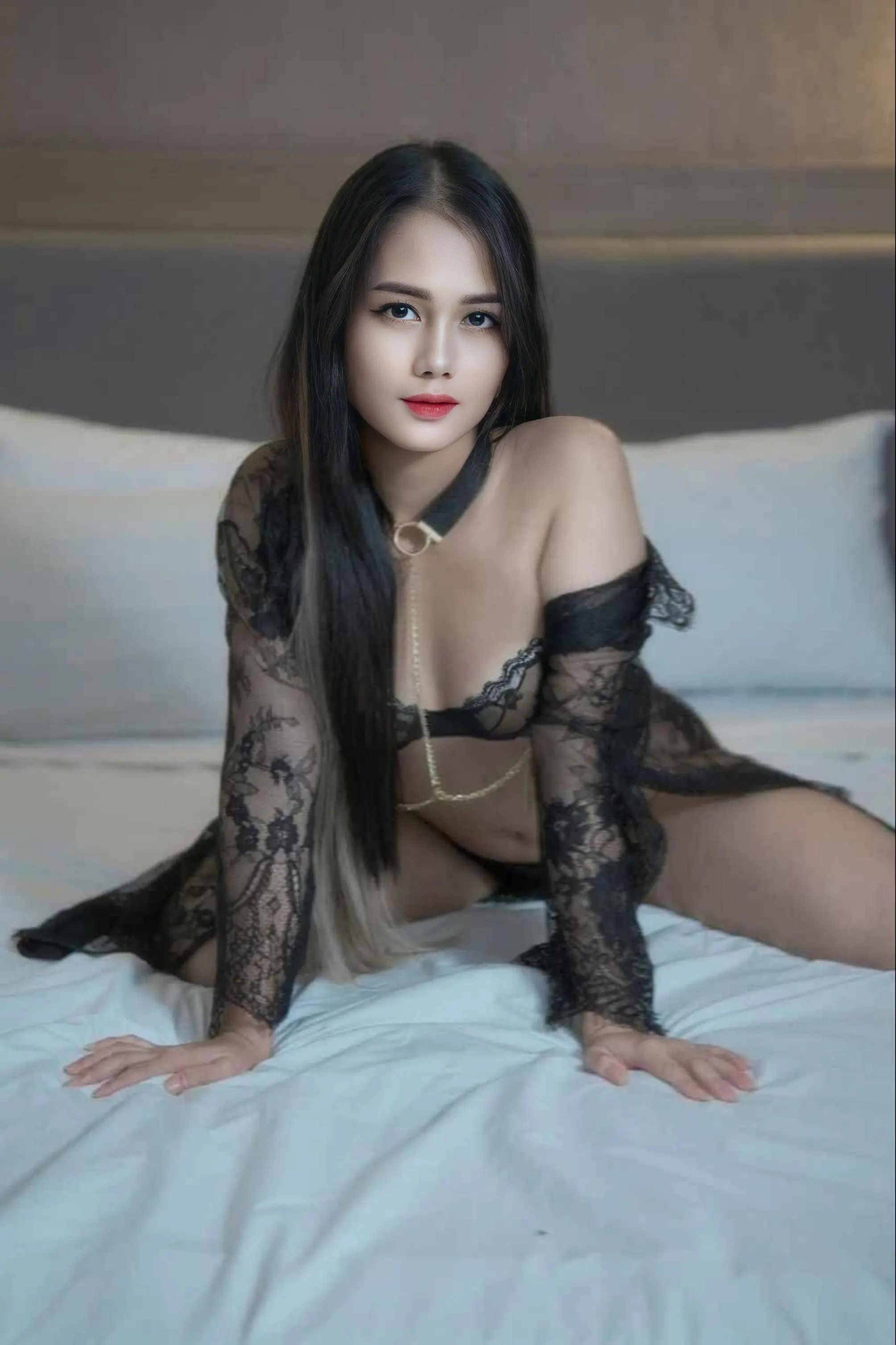 Thorn - Female Escort in Manila